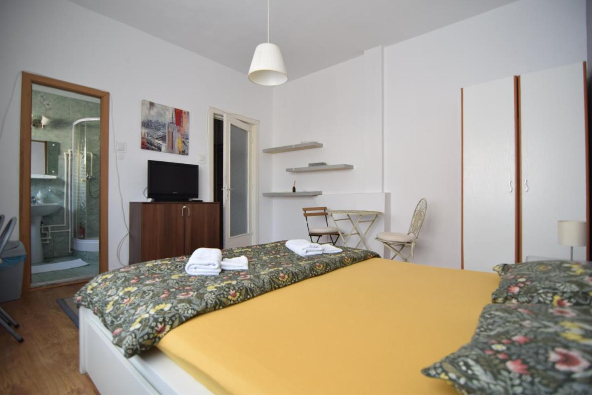 Studio Piata Rosetti - Housity