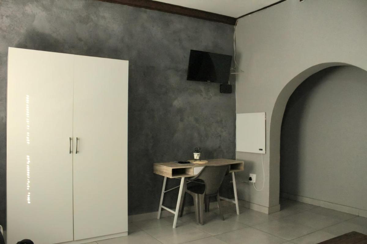 Livingwaters Self-Catering Accommodation - Housity