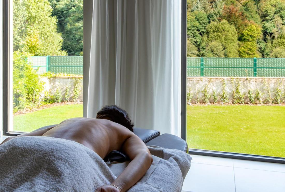 Un ou plusieurs lits dans un hébergement de l'établissement 6717 Nature Hôtel & Spa Le Clos des Délices