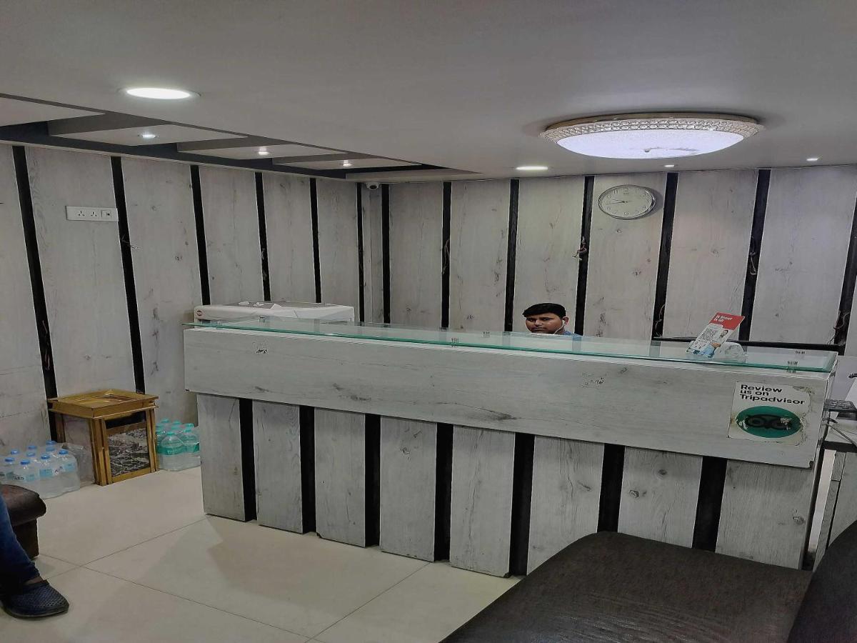 Hotel O Vishwas - Housity