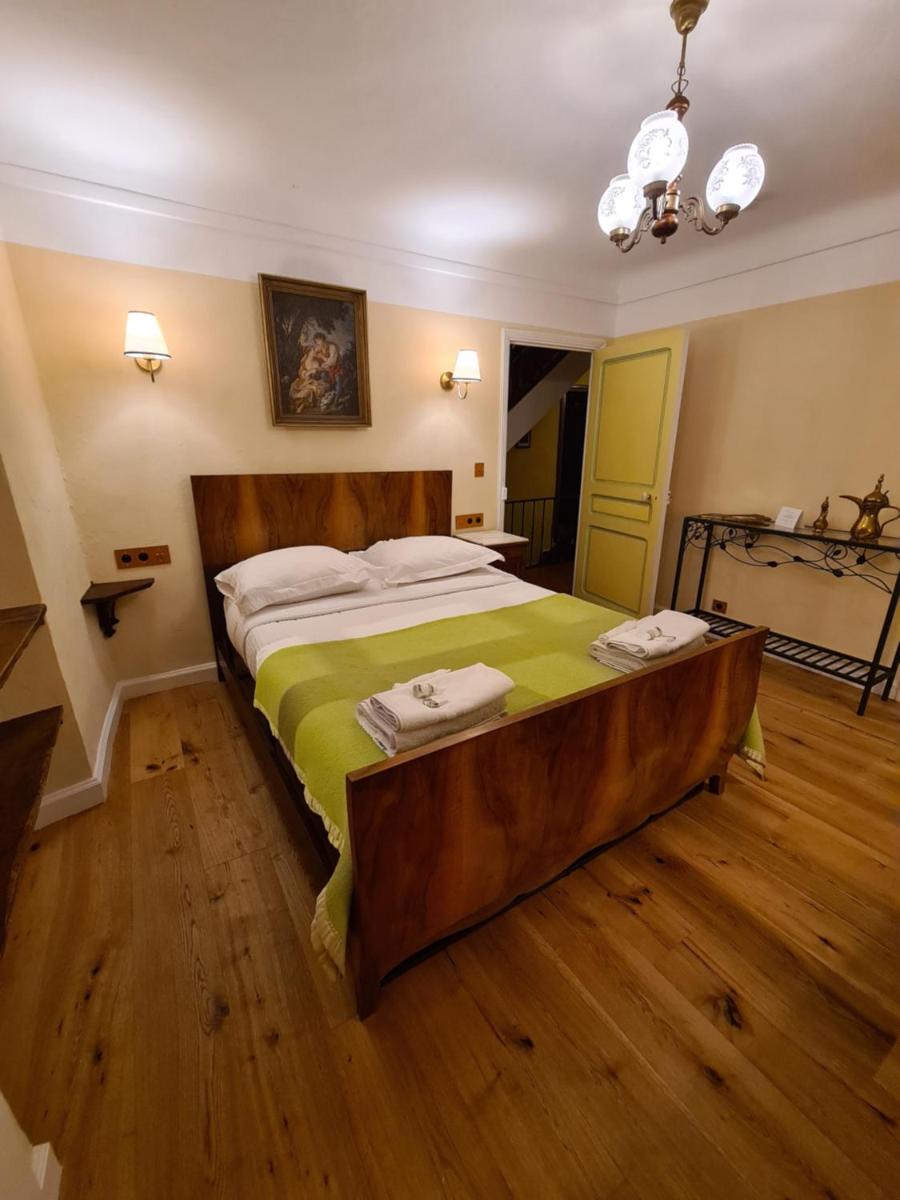 Hotel des Etrangers - Housity