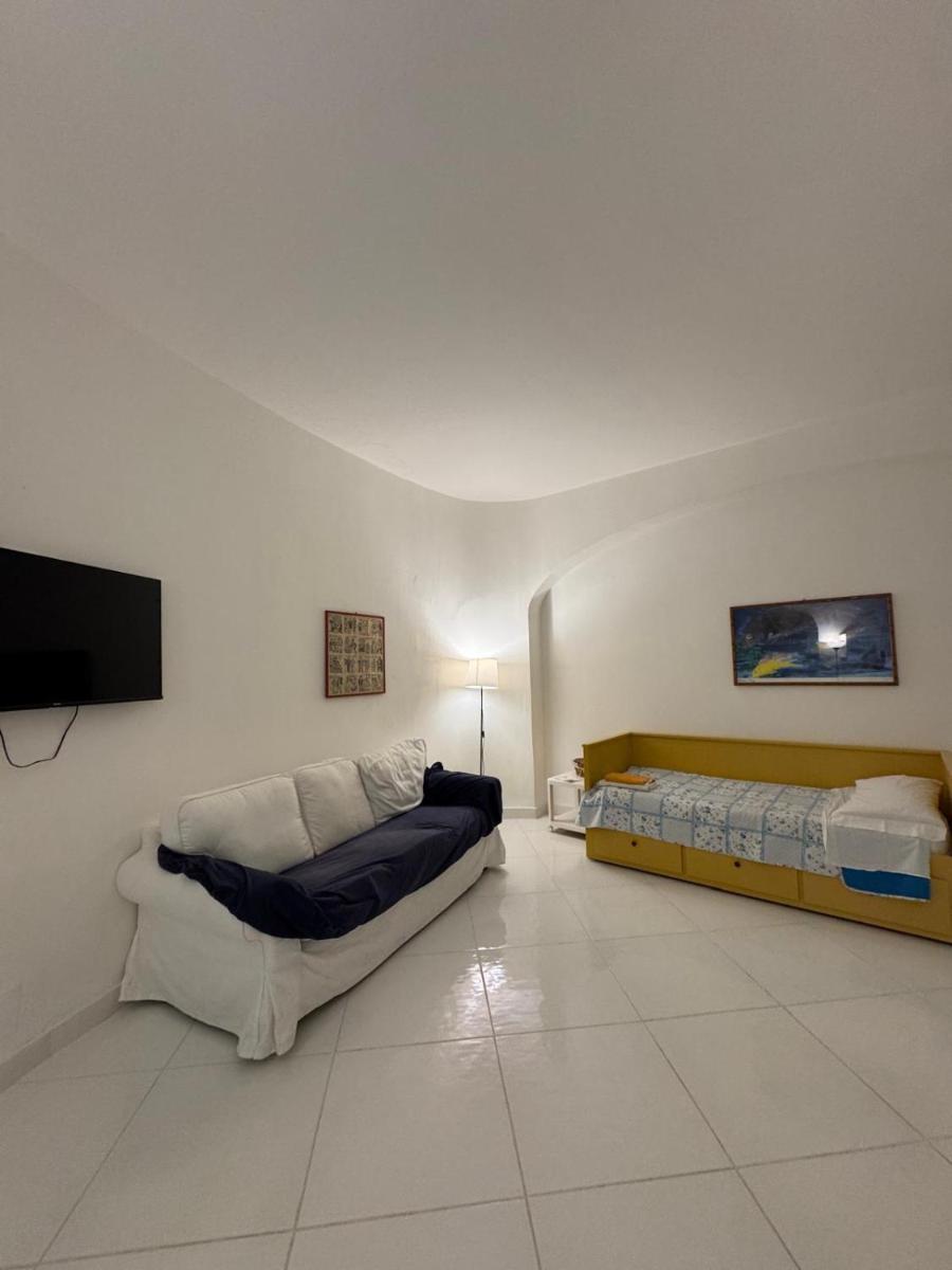 Il Caimano B & B, con piscina dal 13 Luglio al 31 Agosto - Housity