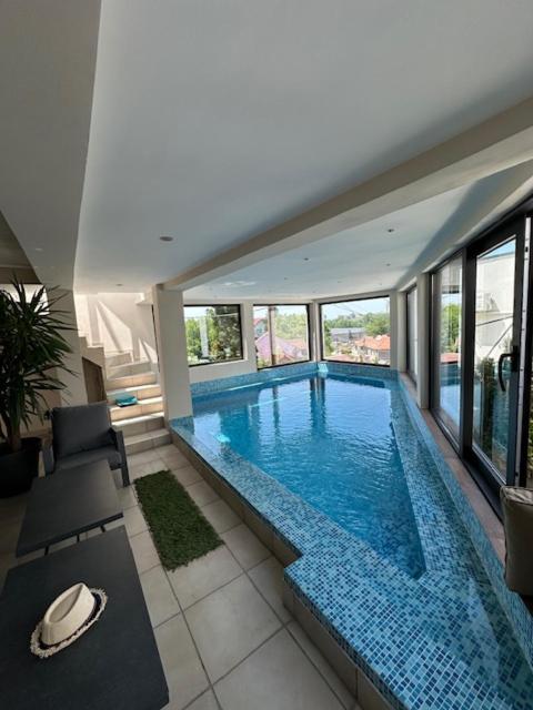 Garni Hotel Apel Apartments - Housity