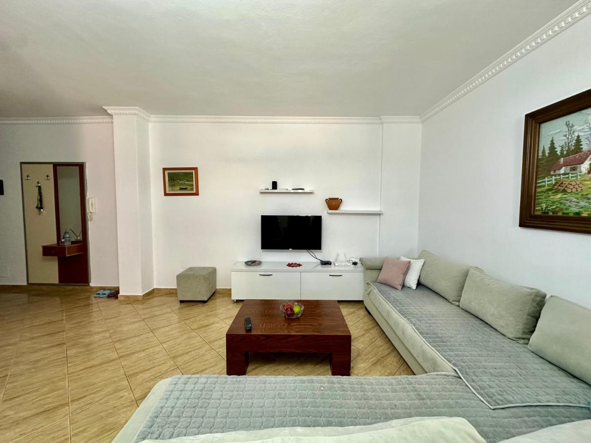 Comfortable apartment next to the beach - Housity