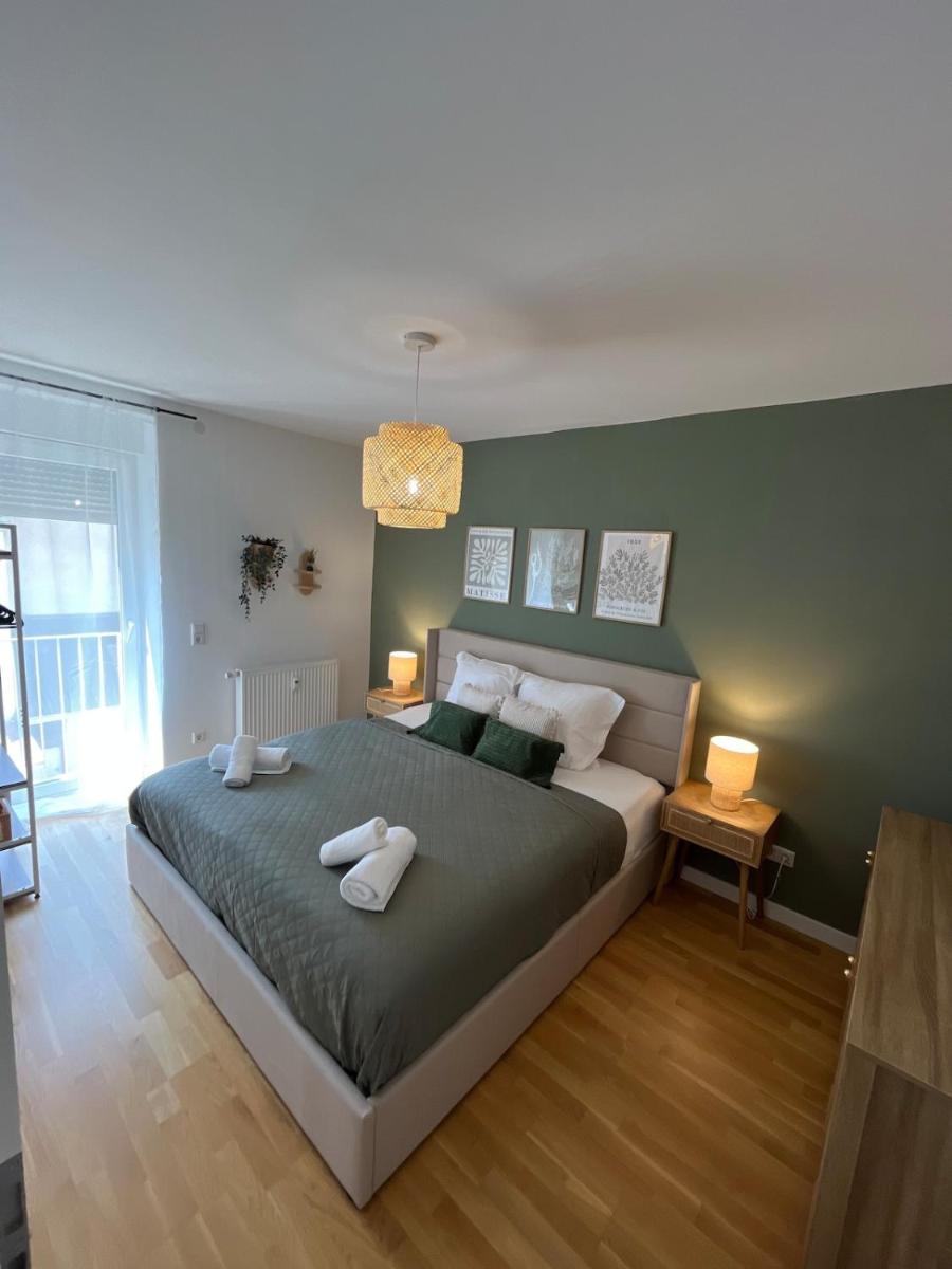 Gemütliches Apartment I Mitten in der Stadt Aschaffenburg I 5 Min HBF I Gegenüber City Galerie - Housity