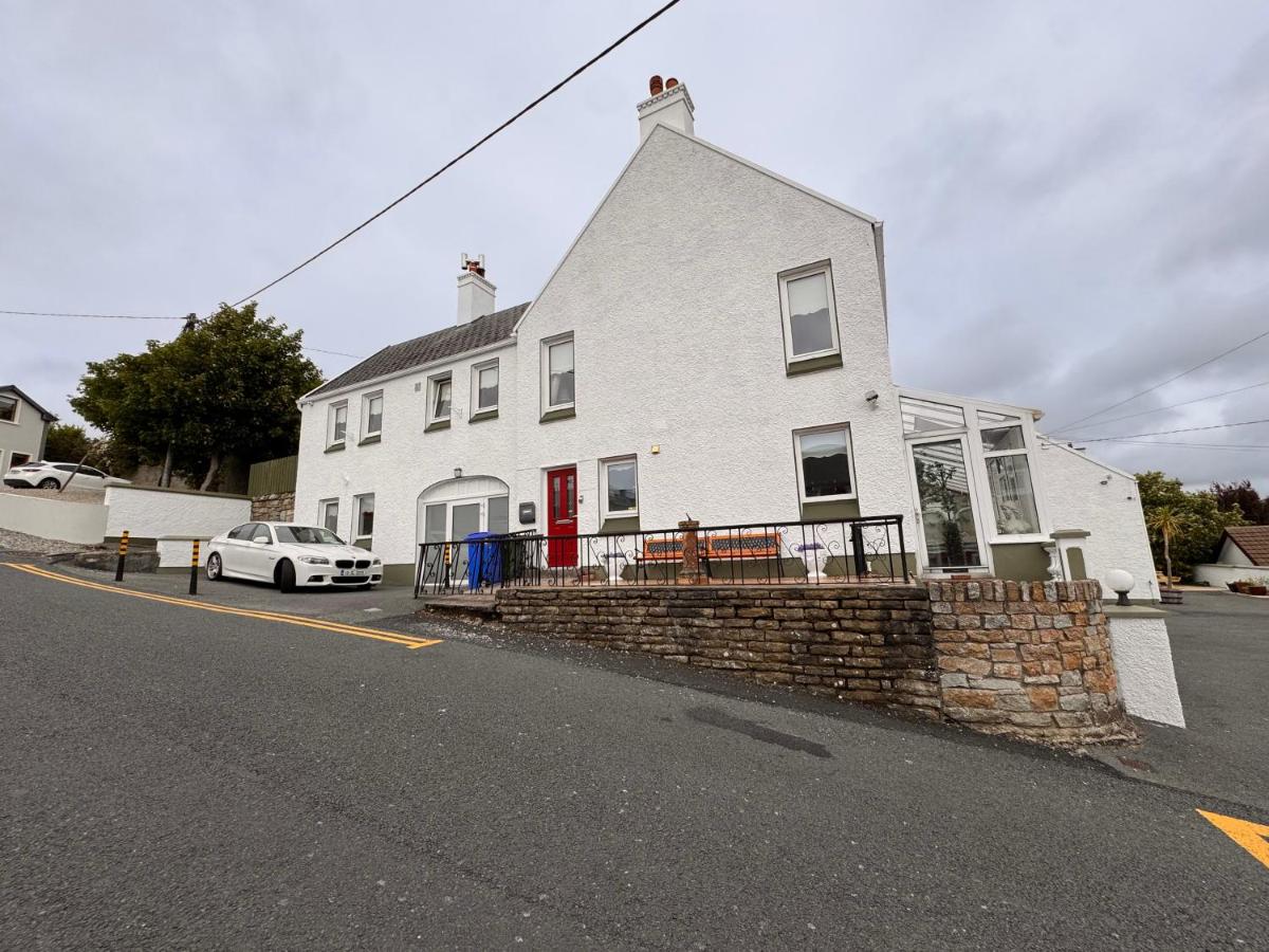 Ard Cashel, Barrack Brae - Housity