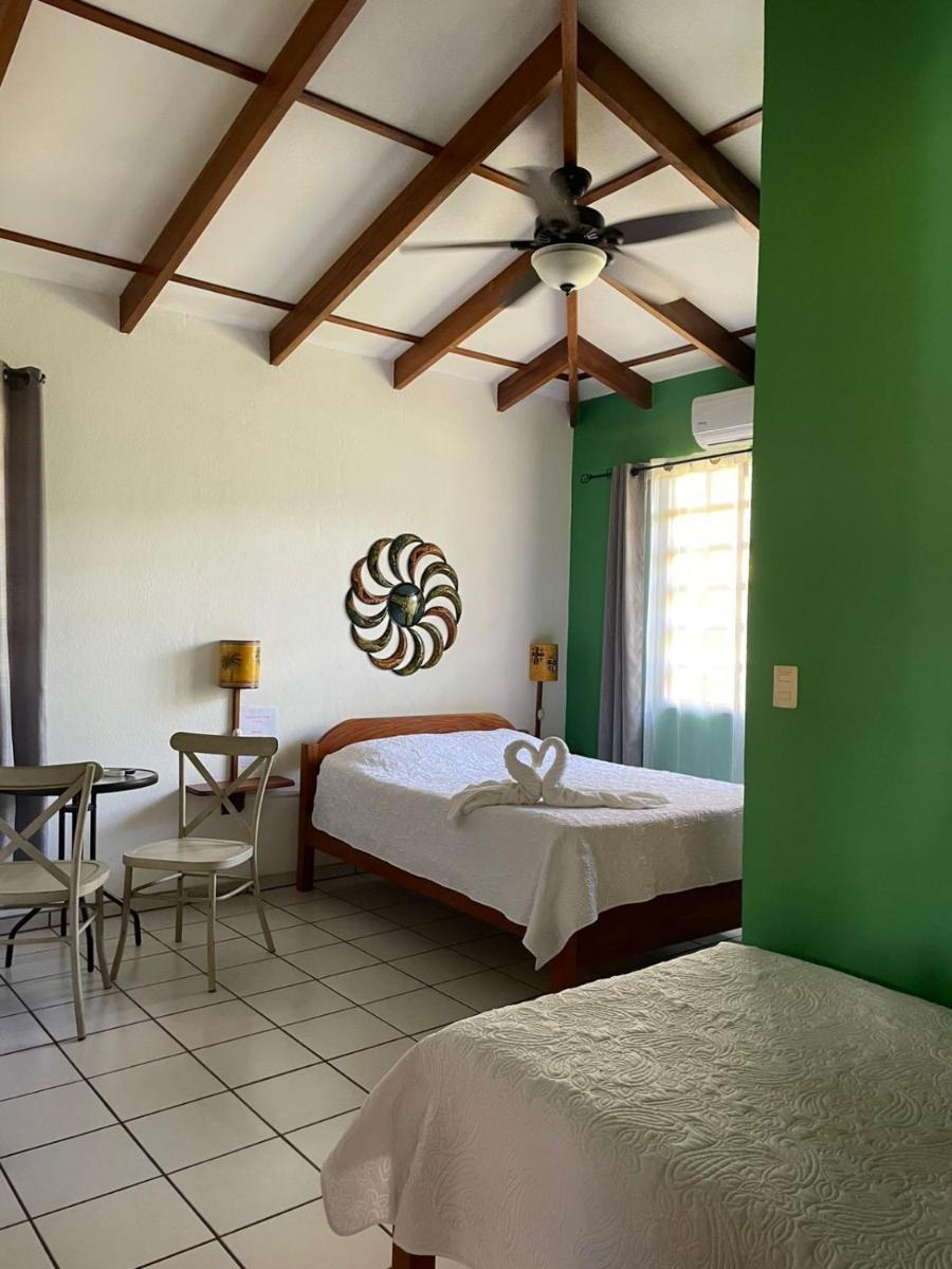 Cabinas El Colibri, Apart Hotel - Housity