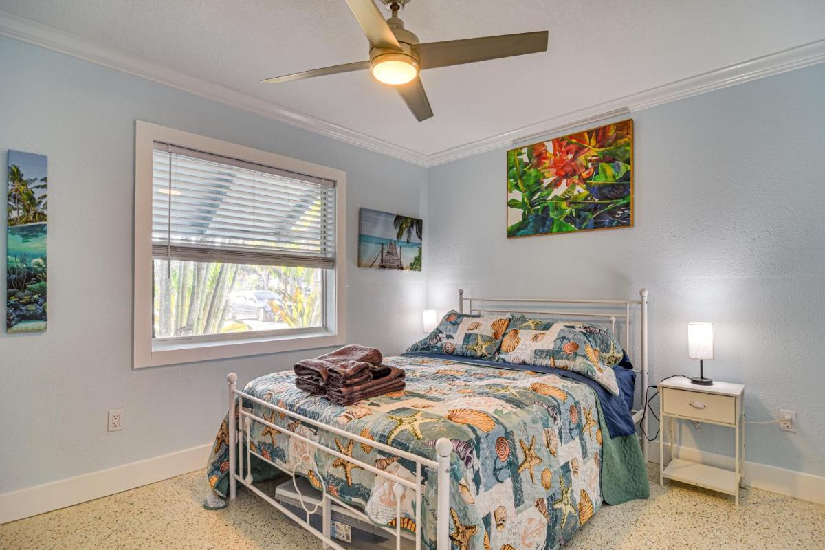 Indian Rocks Beach Retreat, Walk to Gulf & Beaches - Housity