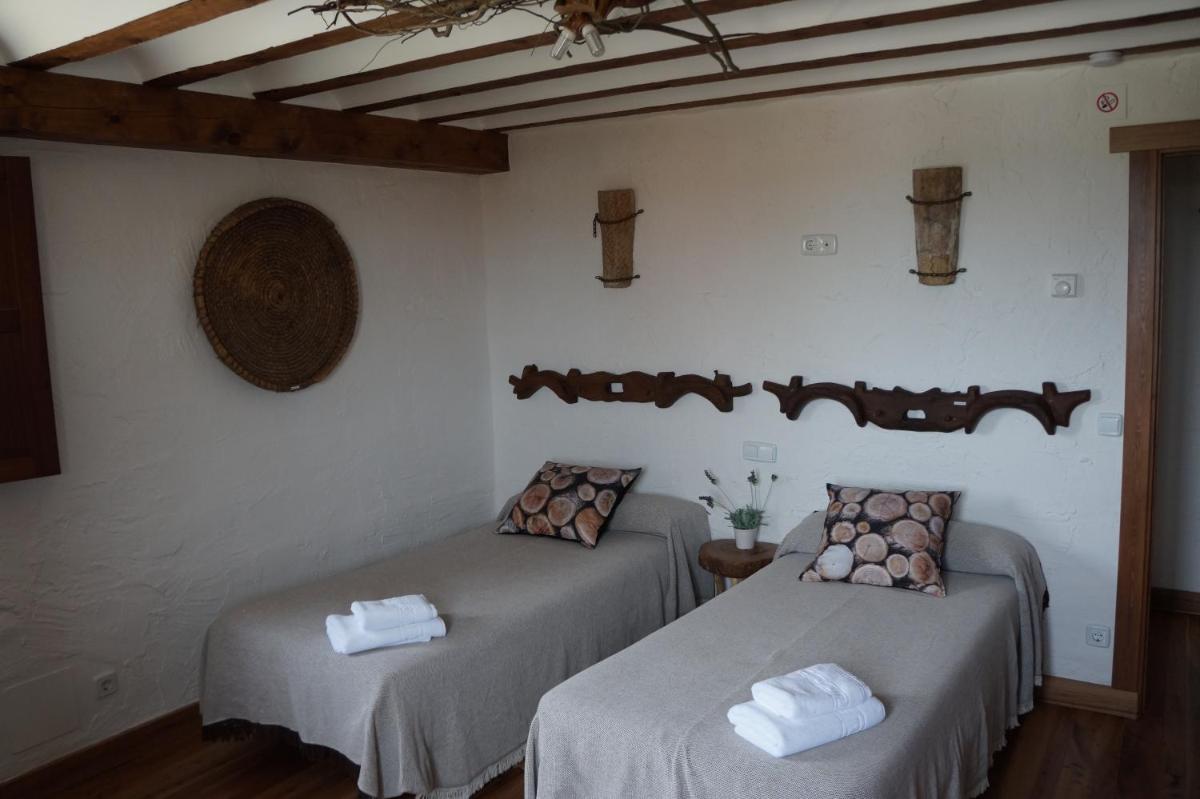 Casa Rural Bioenergética La Serrezuela - Housity