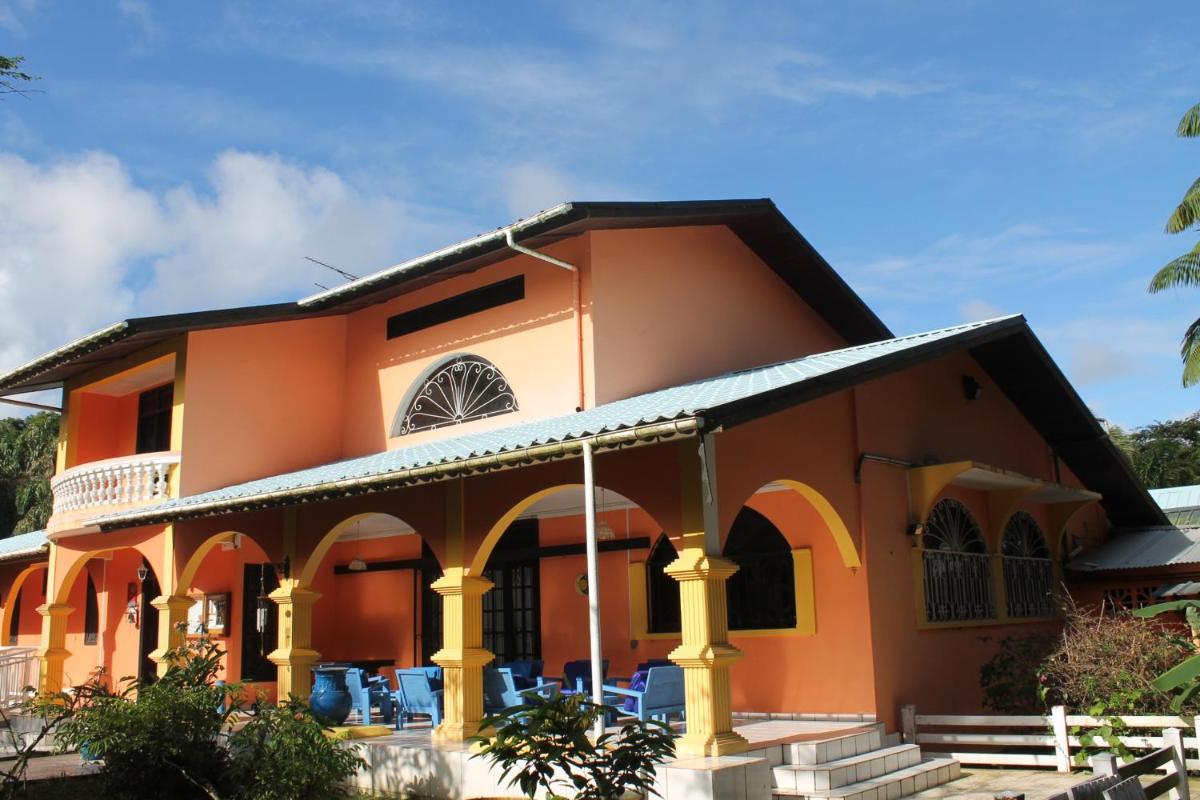 Hotel L'ebene Verte - Housity
