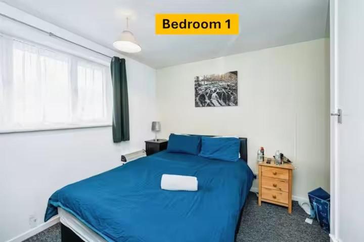 2 Bedroom House For Corporate Stays in Kettering - Housity