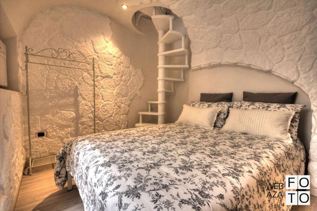 G.H.03 Polignano a Mare - Housity