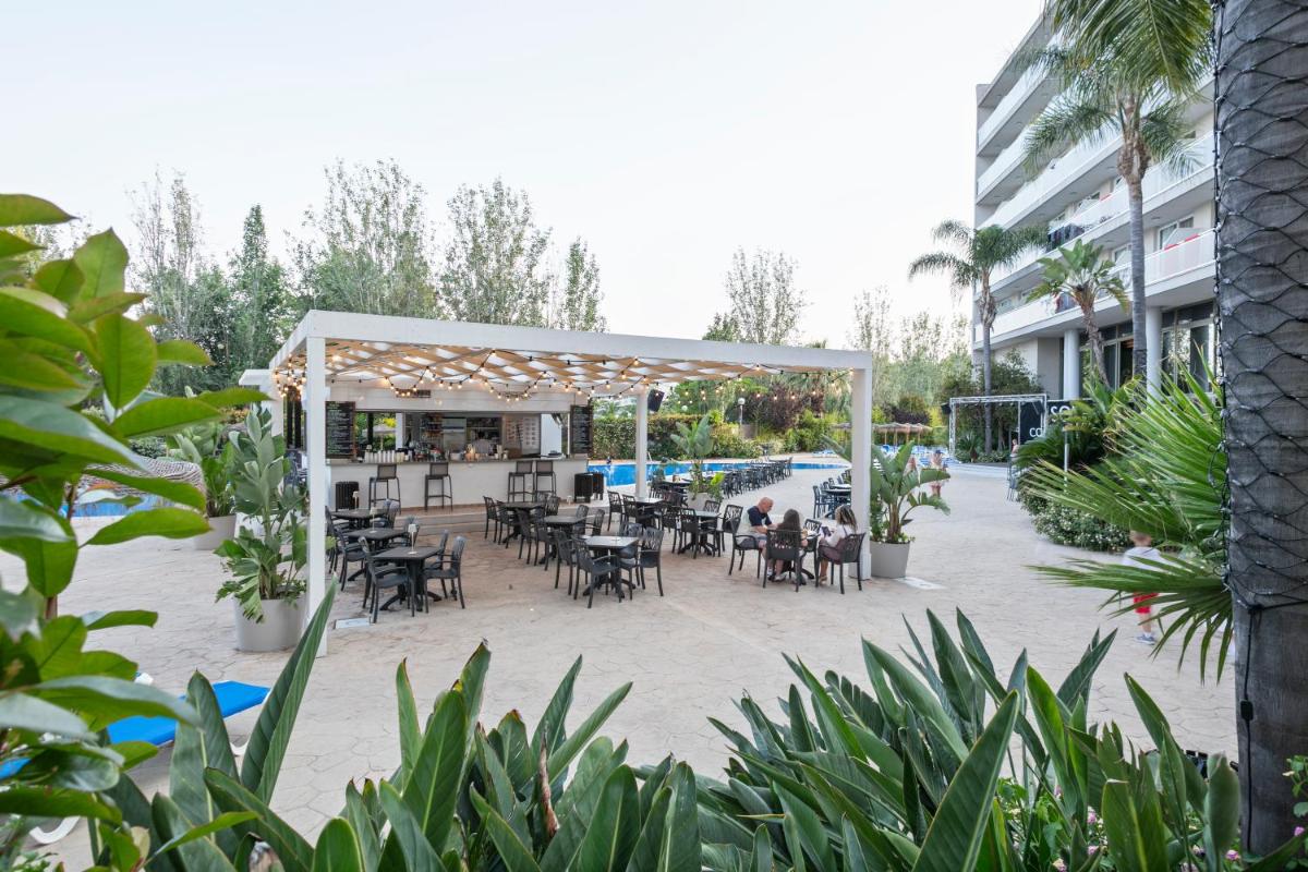 Un restaurante o sitio para comer en Sol Costa Daurada