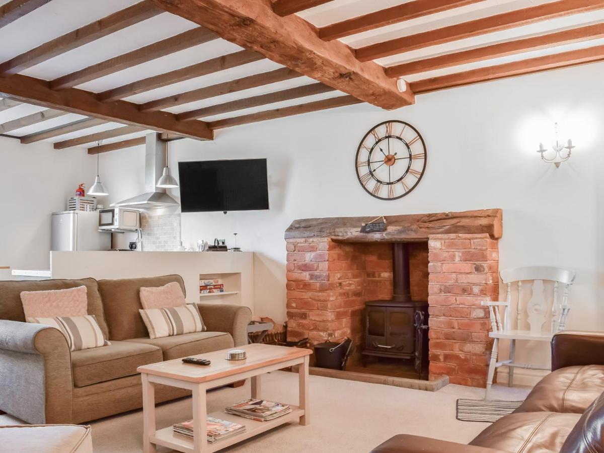 Old Barn - Housity