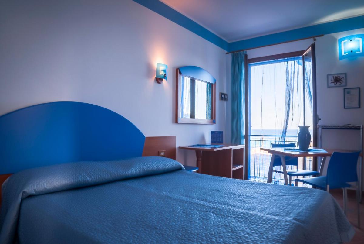 Sogni Nel Blu - Housity