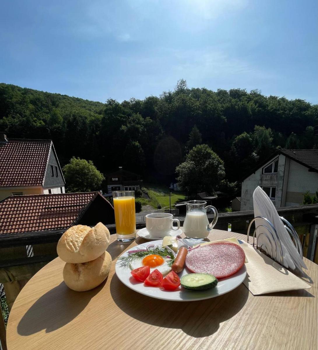 AM BERG Hotel-Restaurant - Housity