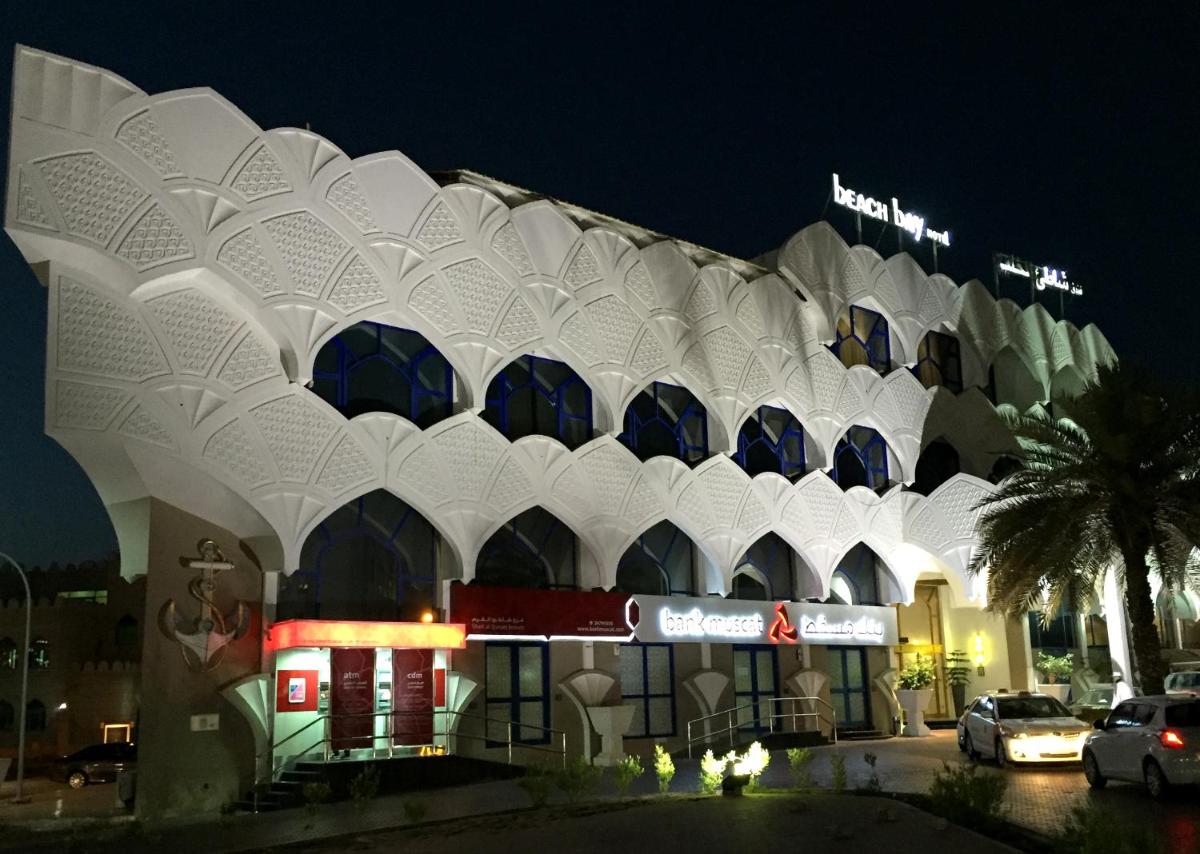 Beach Bay Hotel Muscat - Housity
