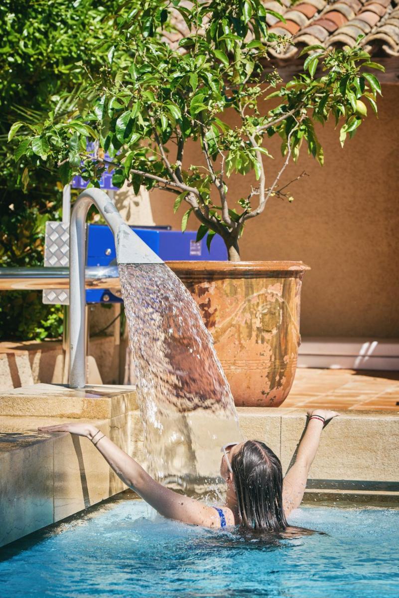 Piscine de l'établissement La Ferme D'Augustin ou située à proximité