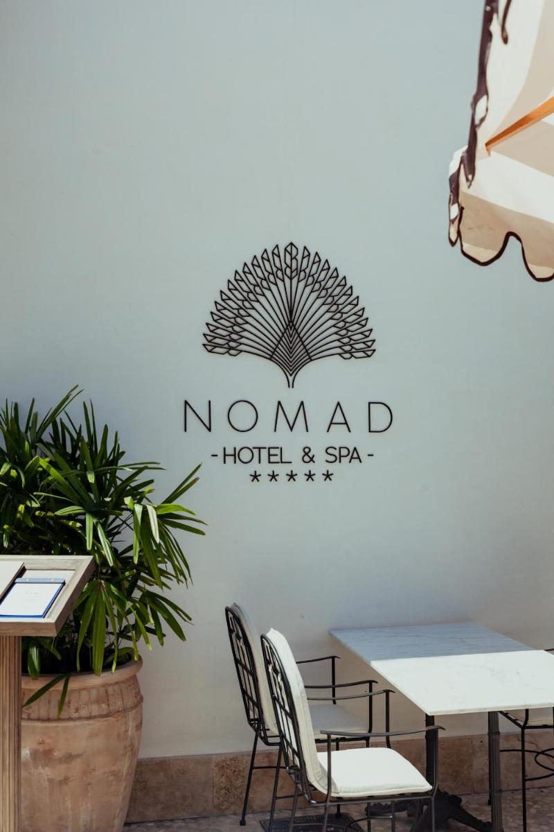 Un restaurante o sitio para comer en Nomad Hotel & Spa Altea