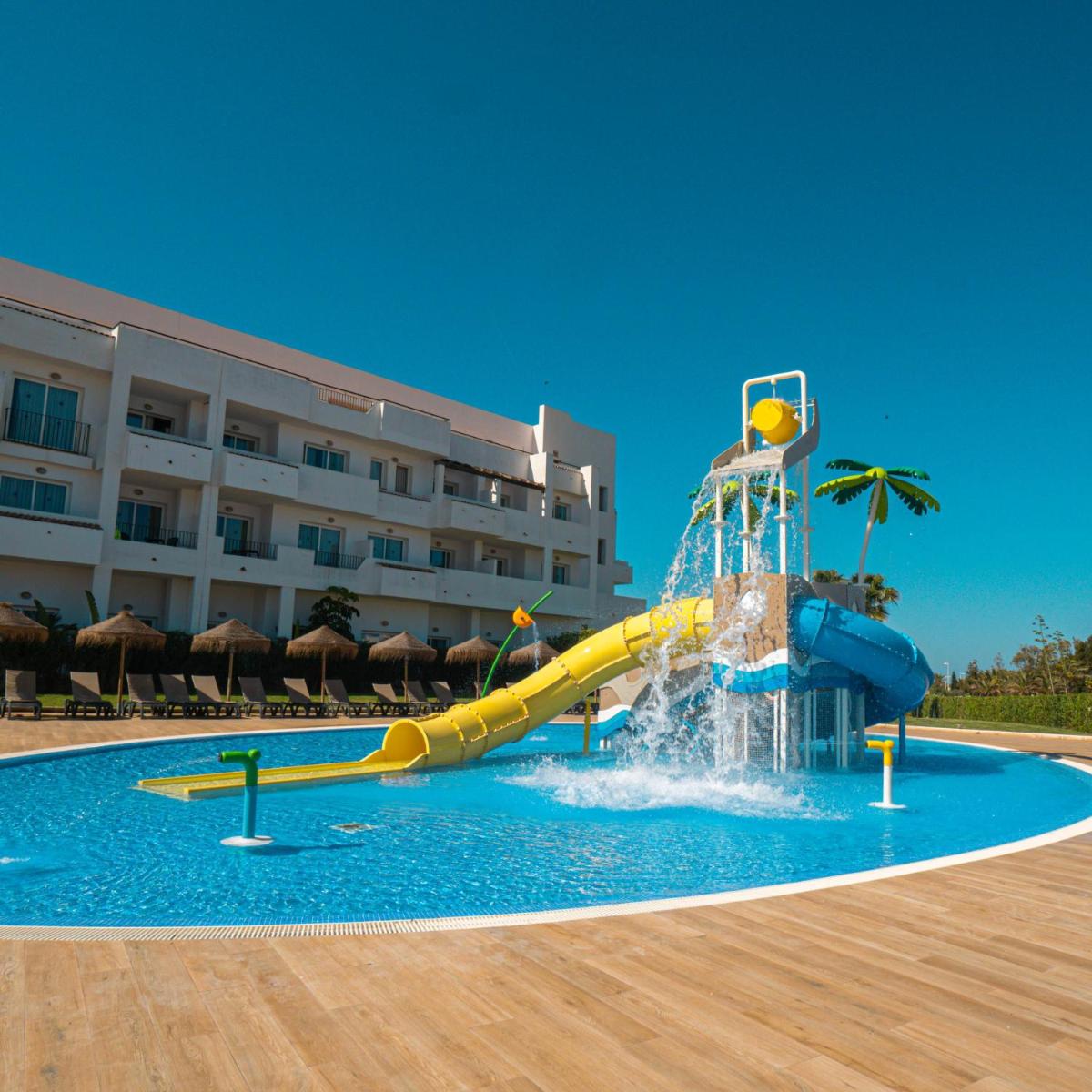 Piscina en o cerca de Ohtels Cabogata