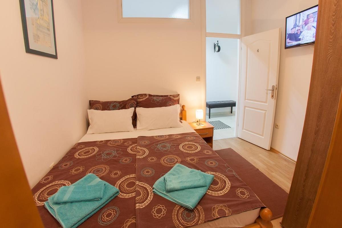 Guesthouse Hortenzija - Housity