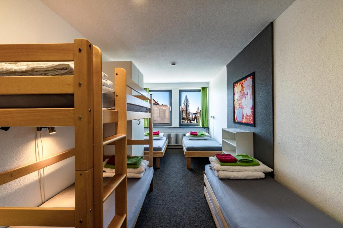 Inselhostel - Housity