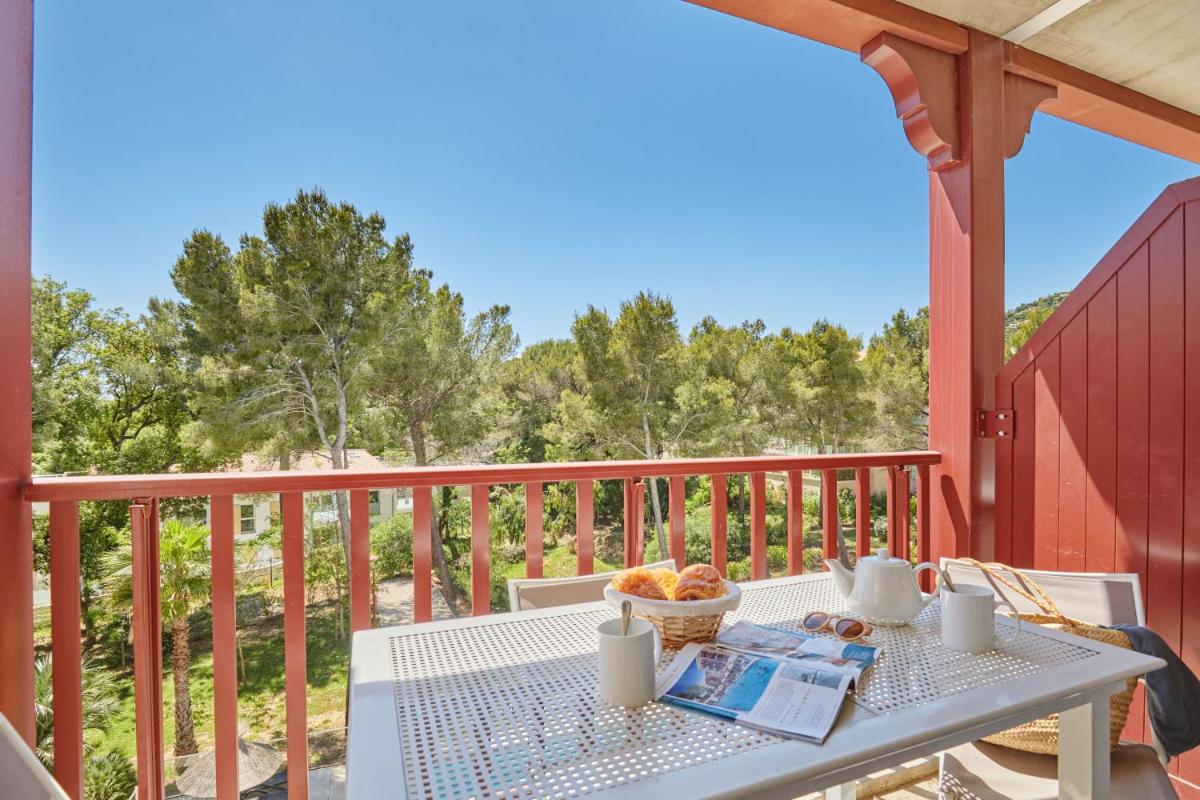 Balcon ou terrasse dans l'établissement Résidence Odalys Les Canissons