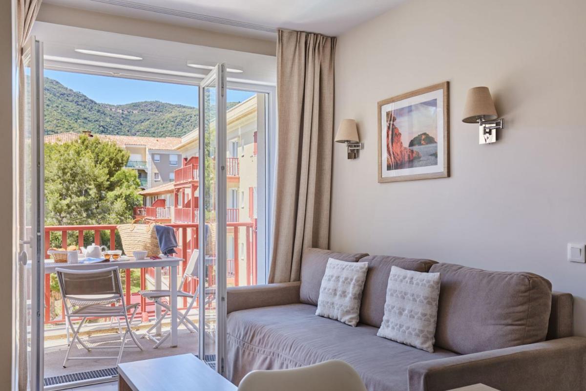 Vue générale sur la montagne ou vue sur la montagne depuis l'appart'hôtel