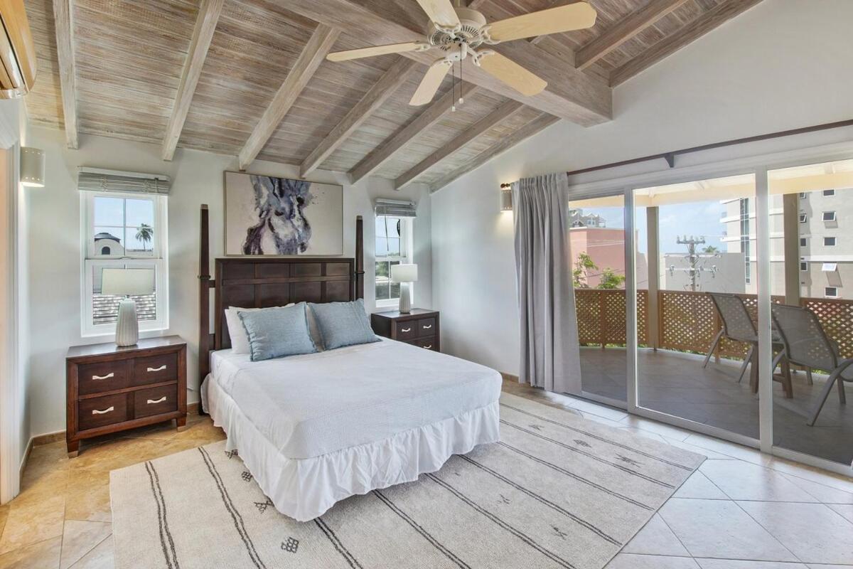 401 Terraces Ocean View Penthouse - Housity