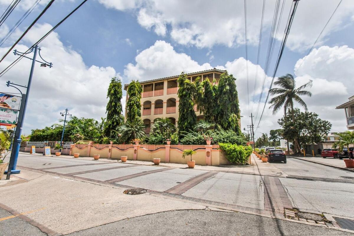 401 Terraces Ocean View Penthouse - Housity