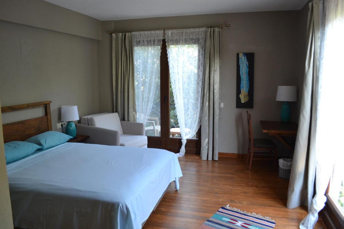 Assos Batık İskele Beach Hotel - Housity