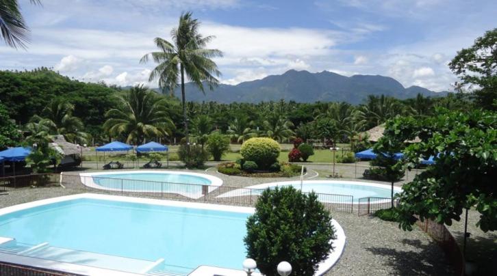 Suitetrails - Gazebo Pools and Restaurant