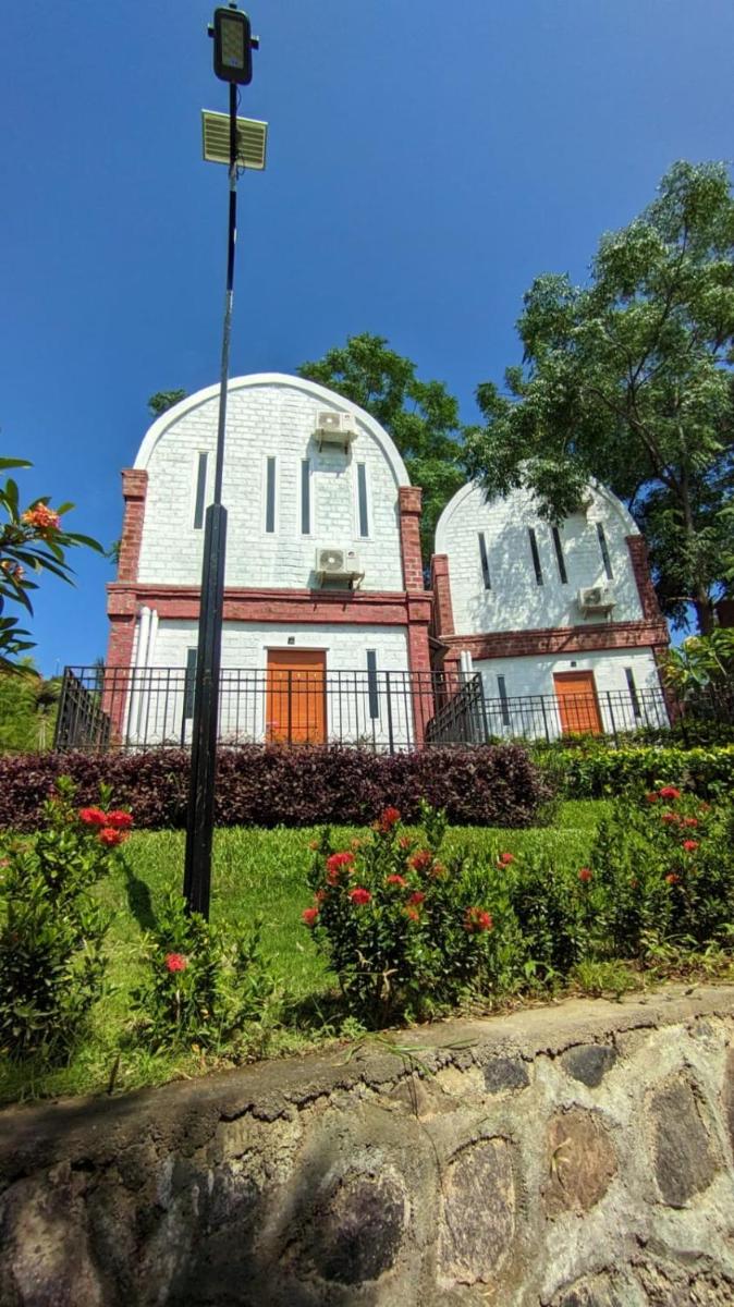 Urbanest Inn Castle Resort - Housity