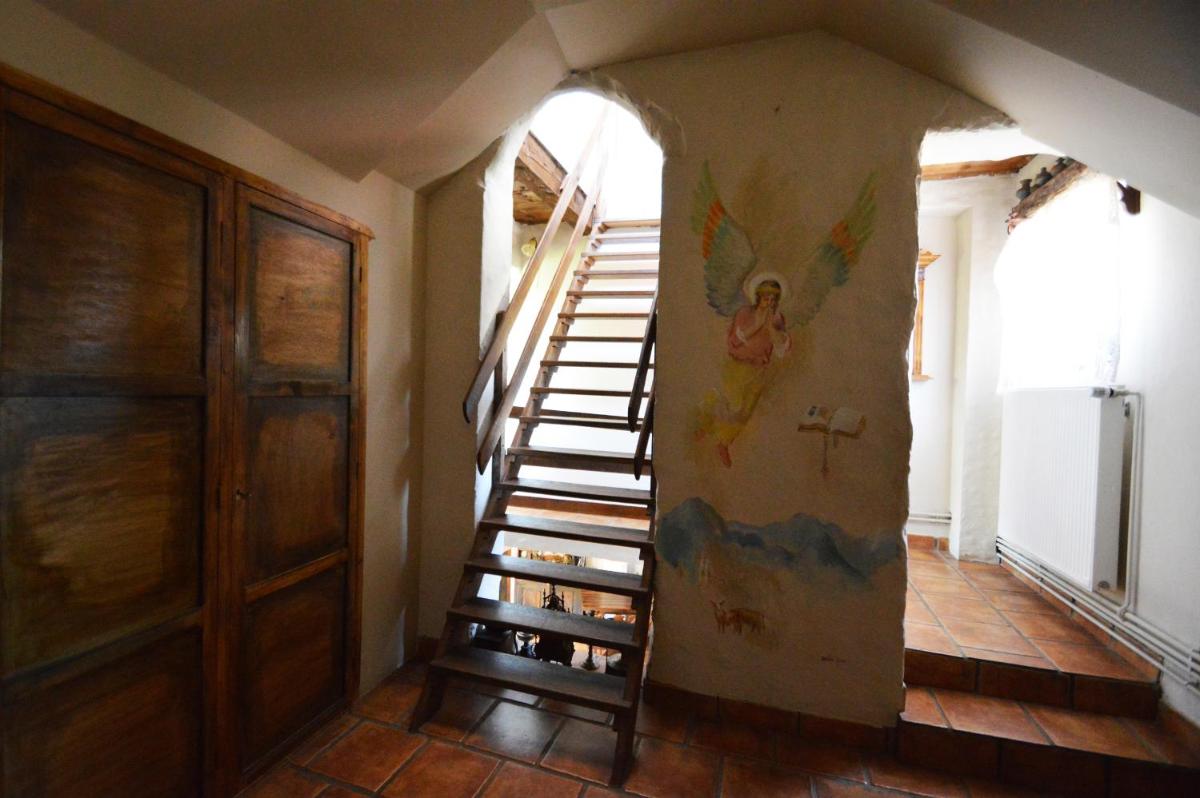 Arts and Crafts Guesthouse - Housity