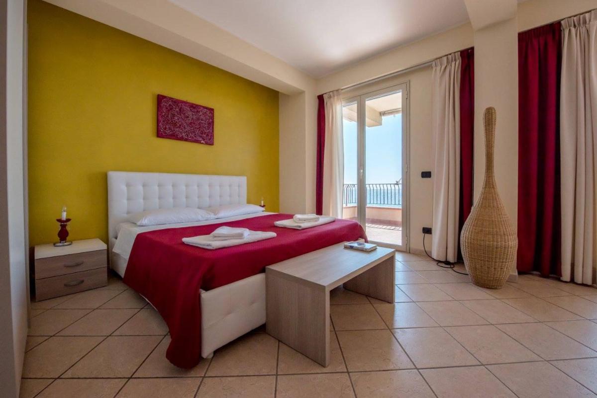 B&B La Sirena - Housity