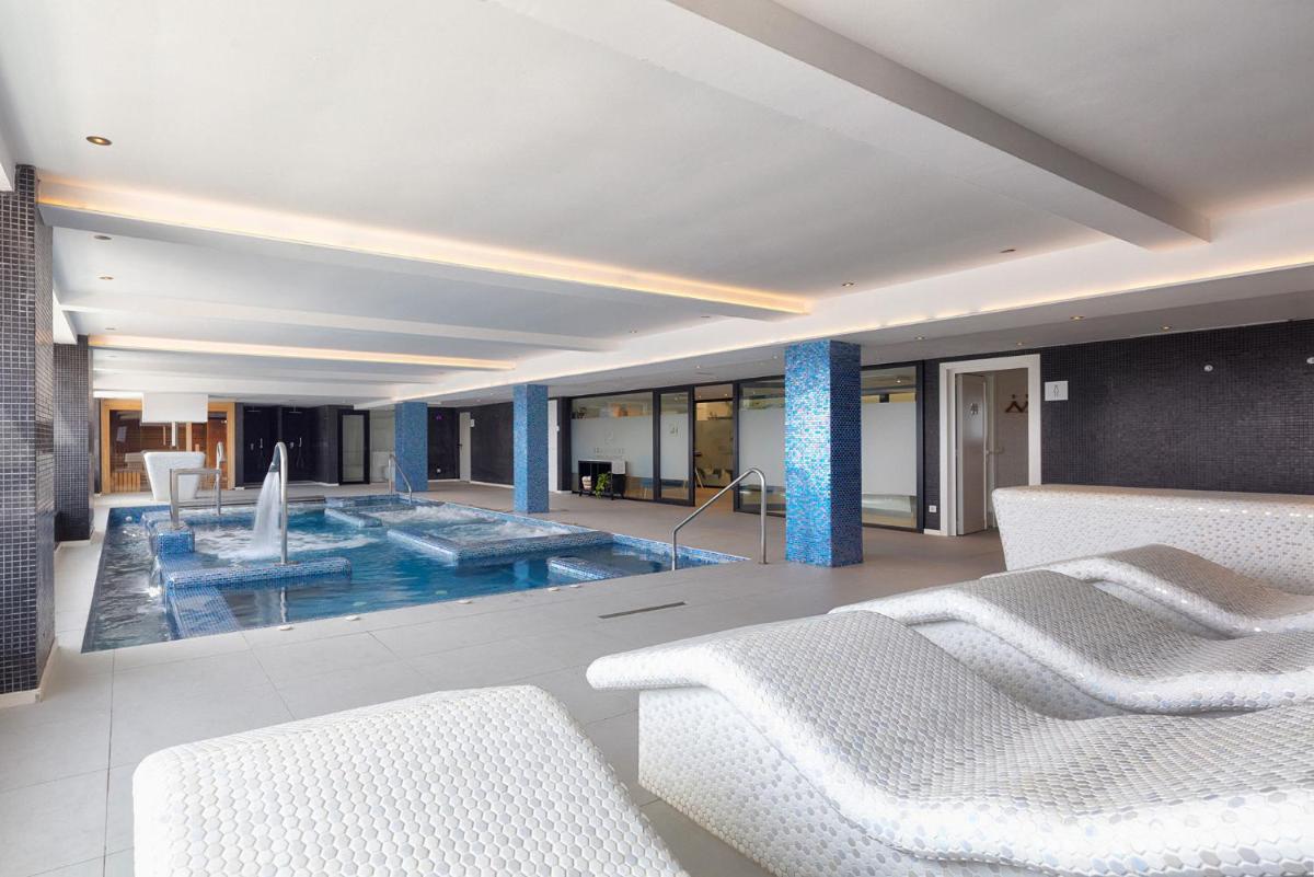 Piscina en o cerca de Eurostars Puerto de Ibiza