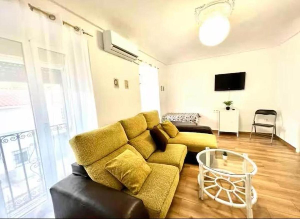 Piso con encanto en Santa Amalia - Housity