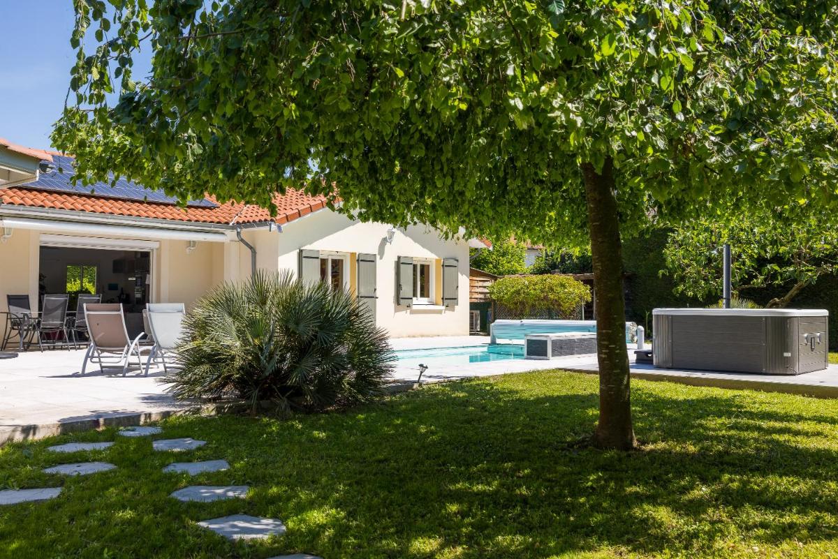 Villa avec Piscine dans les Dombes - Housity