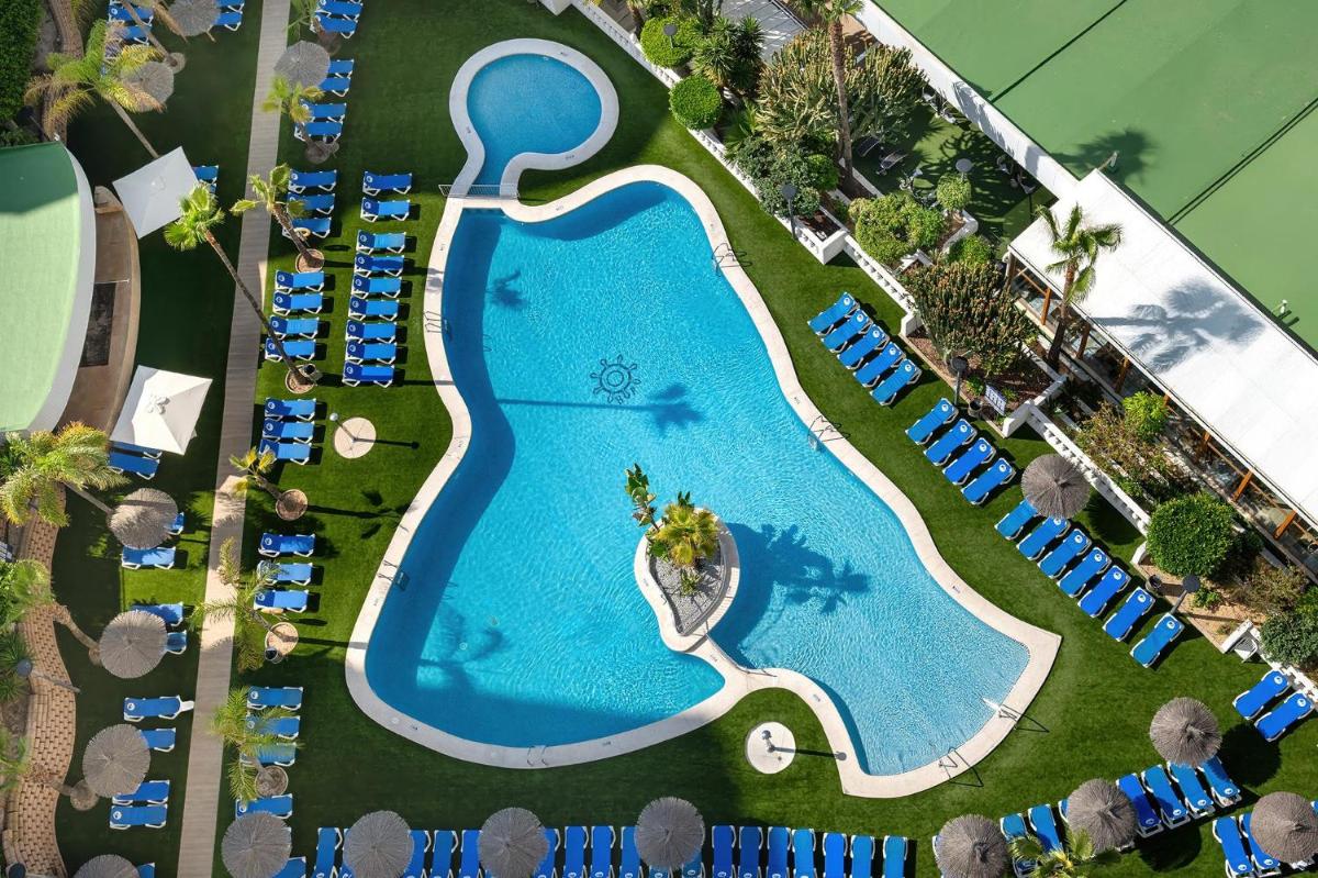 Poseidon Resort - Housity