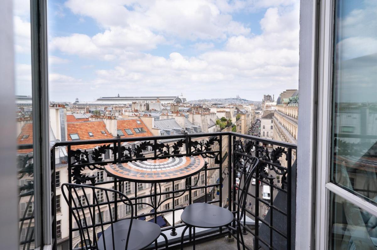 Balcon ou terrasse dans l'établissement Hôtel Pont Royal Paris