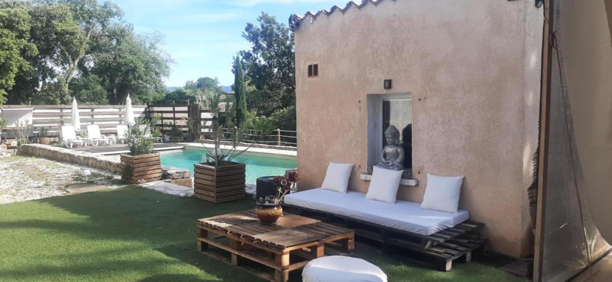 Mas Provençal au Cannet des Maures - Housity