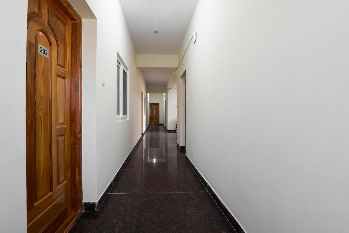 Super OYO Hotel O Grand Residency Ambattur - Housity