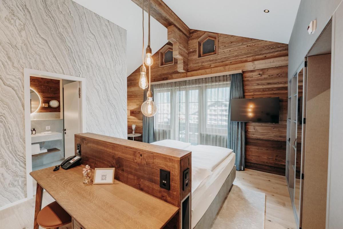 Parkhotel Schoenegg - Housity