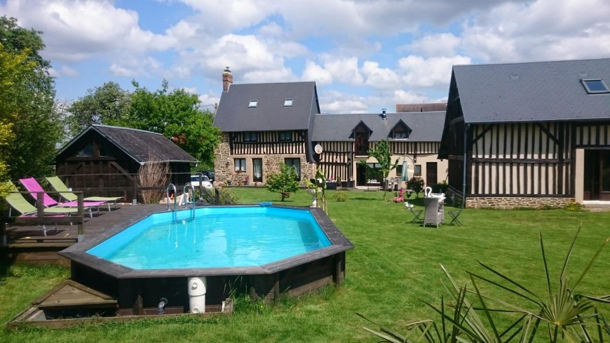 La Gerbaudiere Chambres&Table d hotes proche Mont Saint Michel CUISINE MAISON - Housity