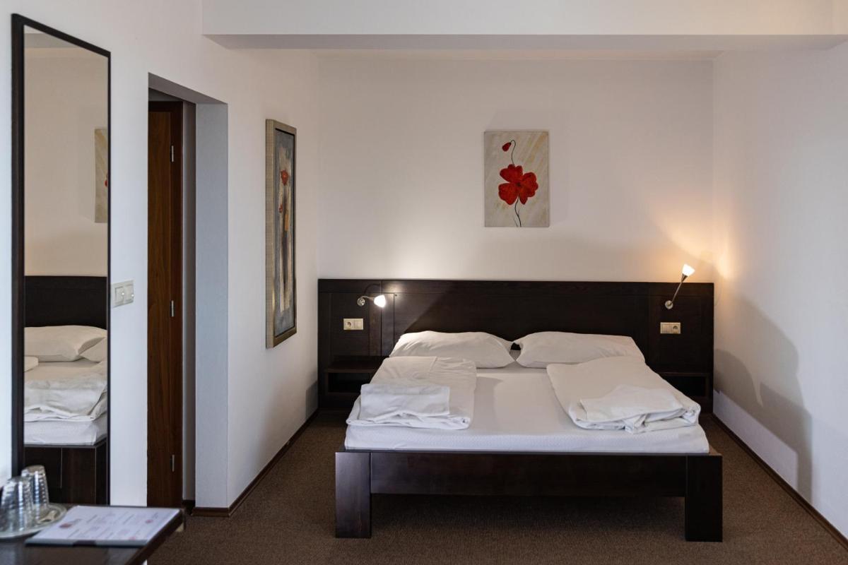 Penzion Royal - Housity