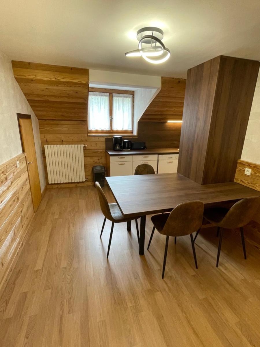 Cuisine ou kitchenette dans l'établissement Logis Hotel & Spa Beau-Site