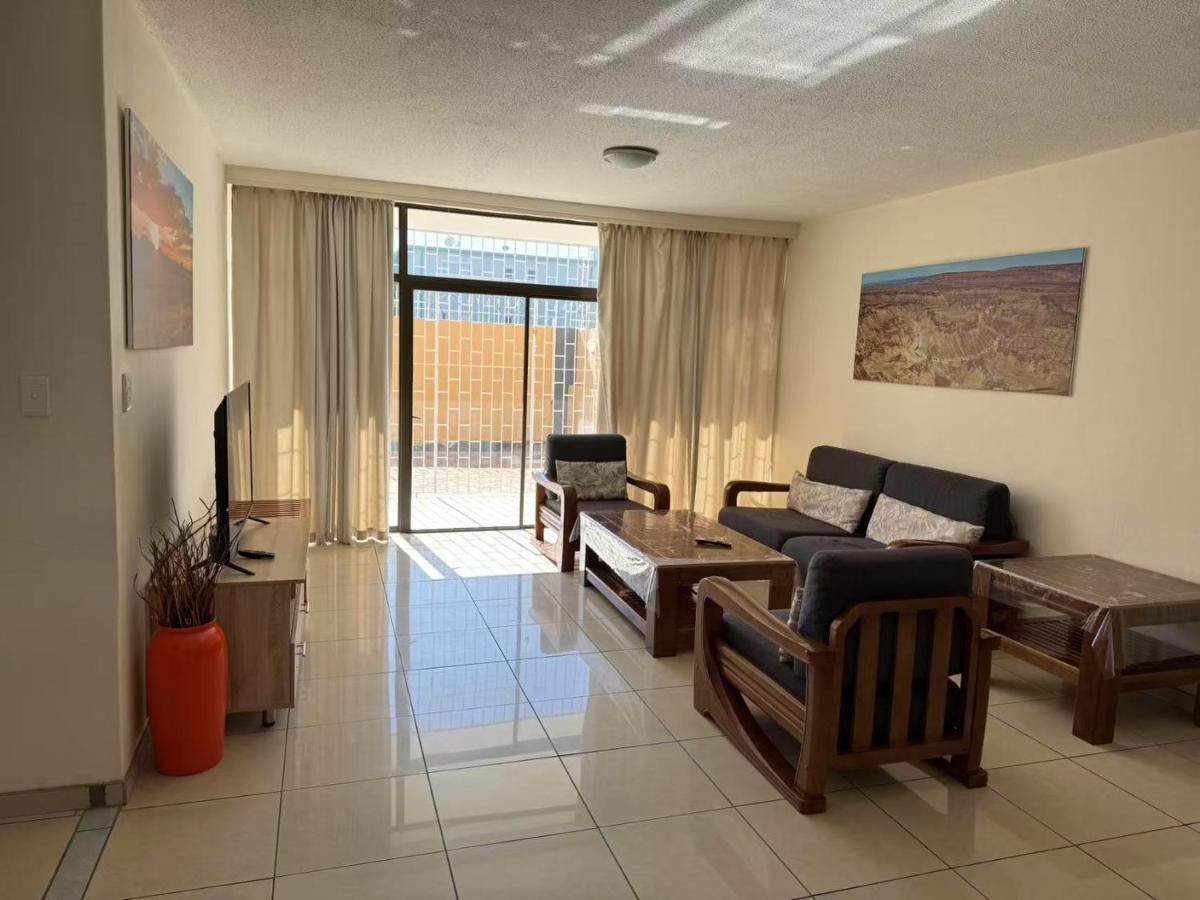 Home Inn Self-Catering - Housity