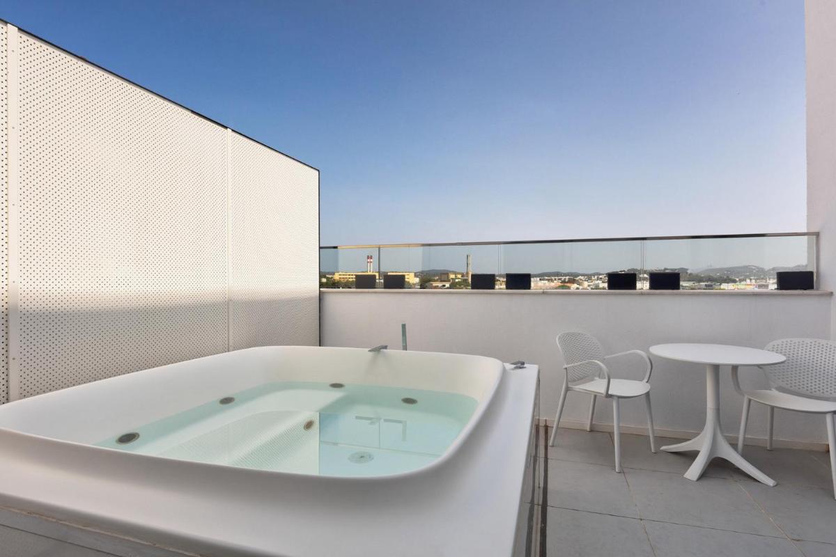 Imagen de la galería de Eurostars Puerto de Ibiza, en Ibiza