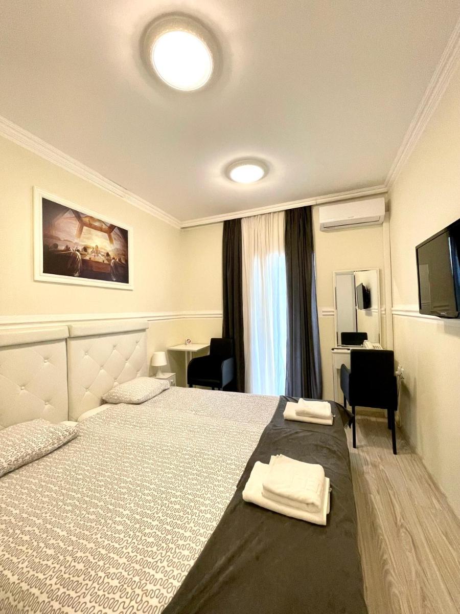 Villa Palace - Housity