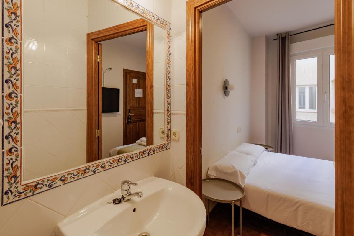 HOTEL Ávila Centro - Housity
